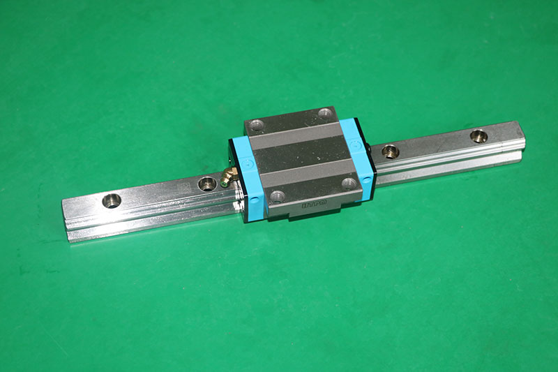 法蘭型直線導(dǎo)軌